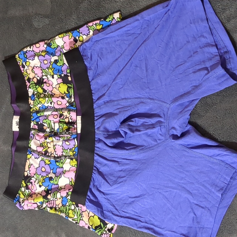 Me Undies Underwear 2 pairs Boxers briefs Mens Size Medium New